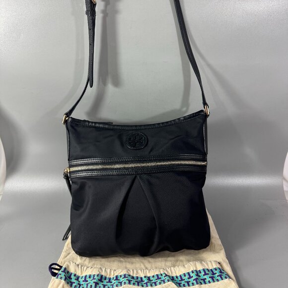 Authentic TORY BURCH Black Nylon Leather Shoulder Bag - Picture 1 of 15